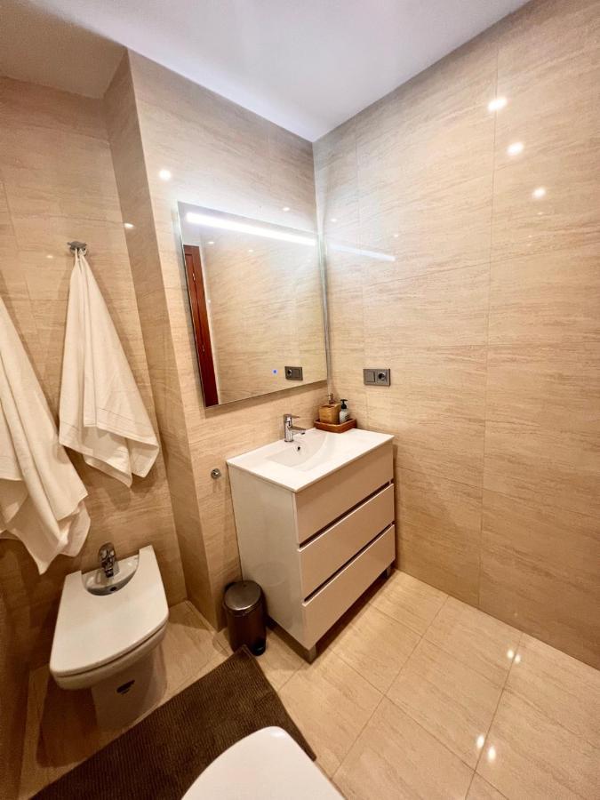 Homely Malaga Av Rosaleda Centro Historico Екстер'єр фото